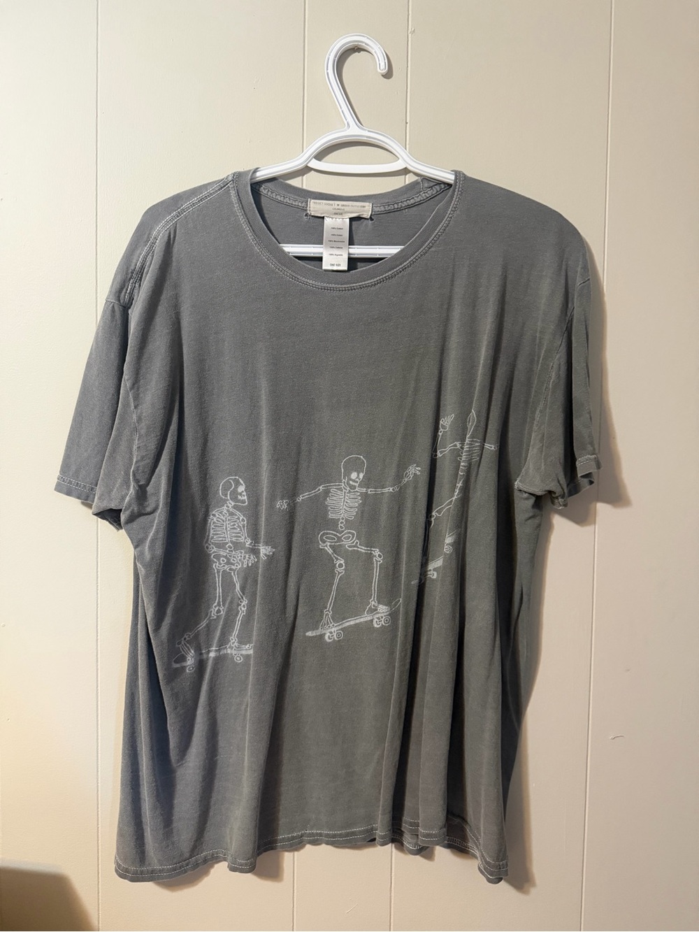 Faded Ghost Skeleton Skate Graphic Tee - Gray